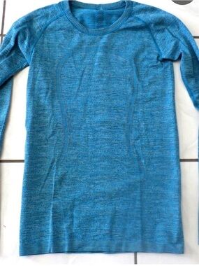 Lululemon Teal Athletic Long Sleeve Top